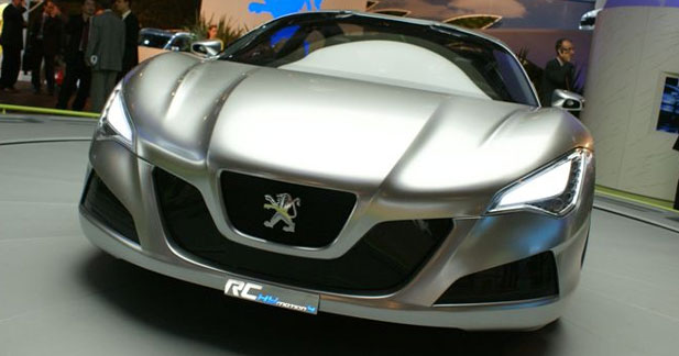 Peugeot RC Hymotion4 Concept : le fauve s’économise - Une berline de luxe écologique