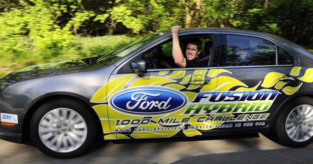 Ford Fusion Hybride : 2 325 kilomètres avec un plein - DR