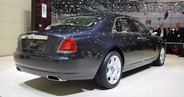 Rolls Royce 200EX : luxueuse descente en gamme - Pas d'économie sur le luxe