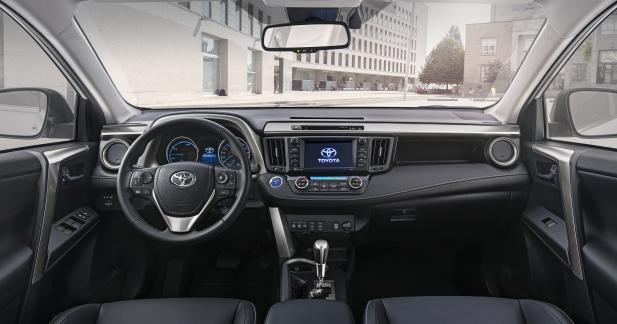 Toyota RAV4 Hybrid : pour se réconcilier avec les gros SUV - Aussi technologique à bord