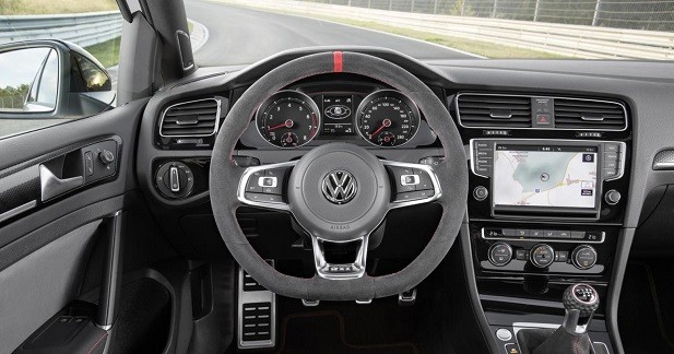 Volkswagen lance la Golf GTI Clubsport de 265 ch - "Clubsport" jusque dans l'habitacle