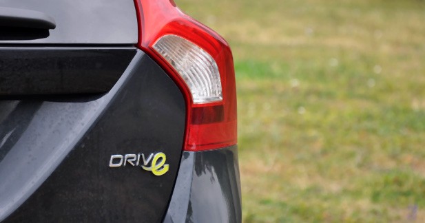 Volvo V60 DRIVe R-Design : Une autre vision du break sportif - Eco-exigeant