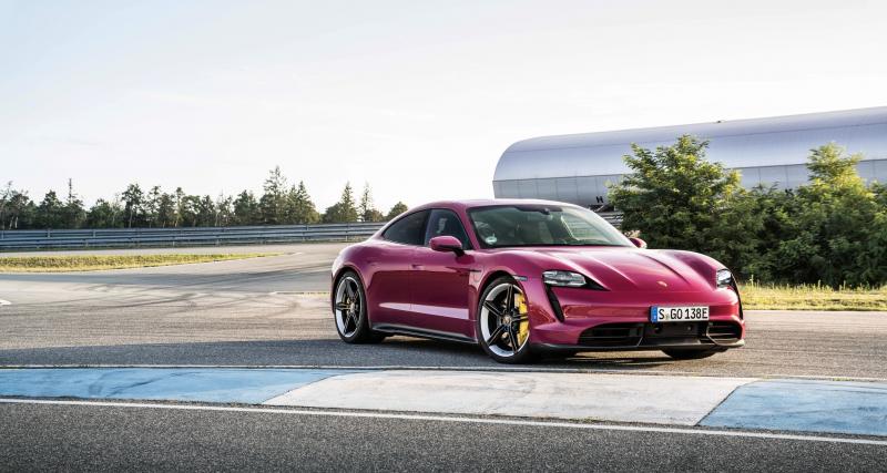  - Porsche Taycan (2022) : une poignée de mises à jour pour la sportive électrique