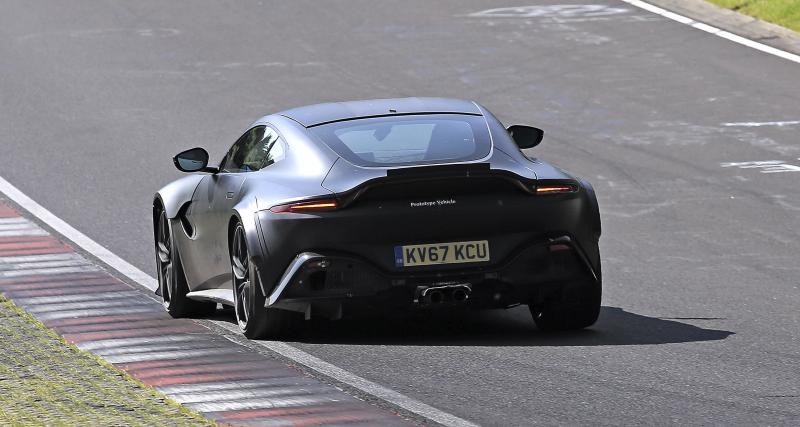 La future Aston Martin Vantage RS (2022) sur la piste du Nurburgring