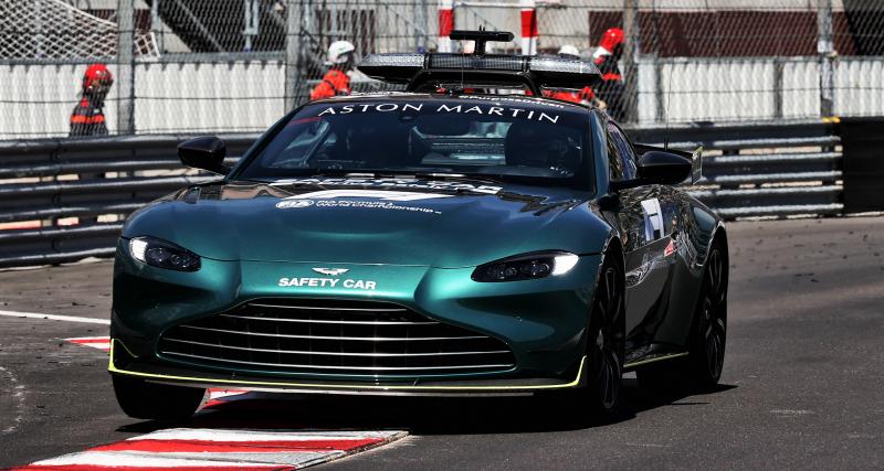 Aston Martin F1 Team - Découvrez le circuit de Zandvoort à bord de la Safety Car Aston Martin