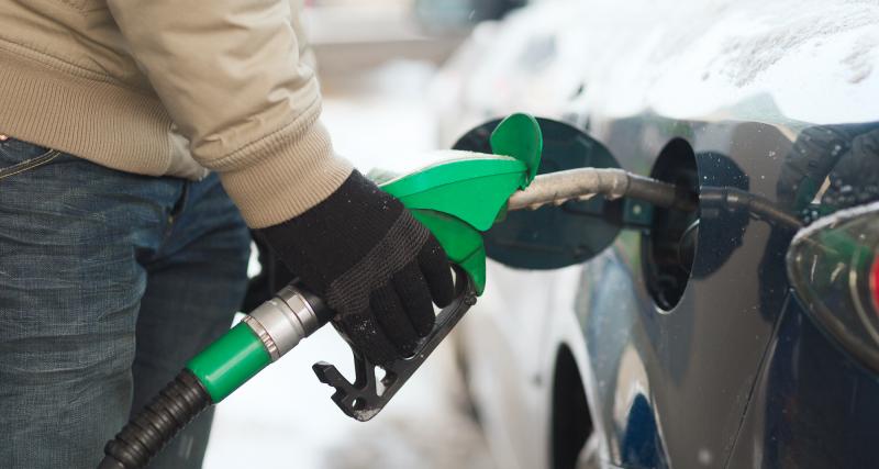  - Station pétrolière vs grande surface : quelles différences pour votre voiture ?