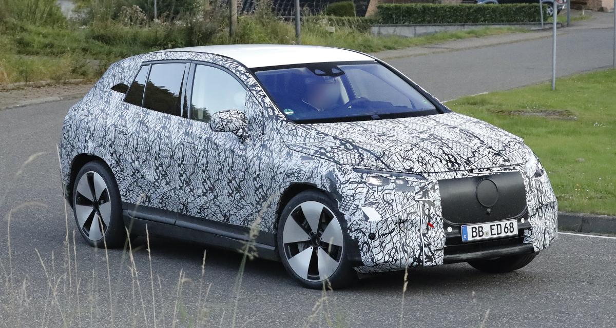 Le futur Mercedes EQE SUV (2022) sous camouflage