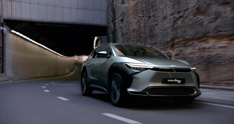  - Toyota bZ4X (2022) : le SUV nippon qui offre jusqu’à 1 800 km d’autonomie gratuite par an