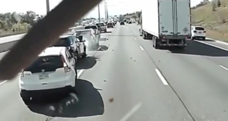  - VIDEO - Même la police peut se faire piéger par un ralentissement sur l'autoroute