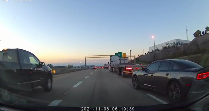  - VIDEO - Une insertion sur l'autoroute pour le moins cavalière