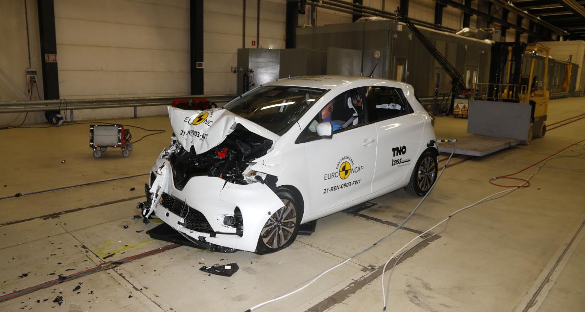 La Zoé à l'issue de sa séance de crash-test Euro NCAP