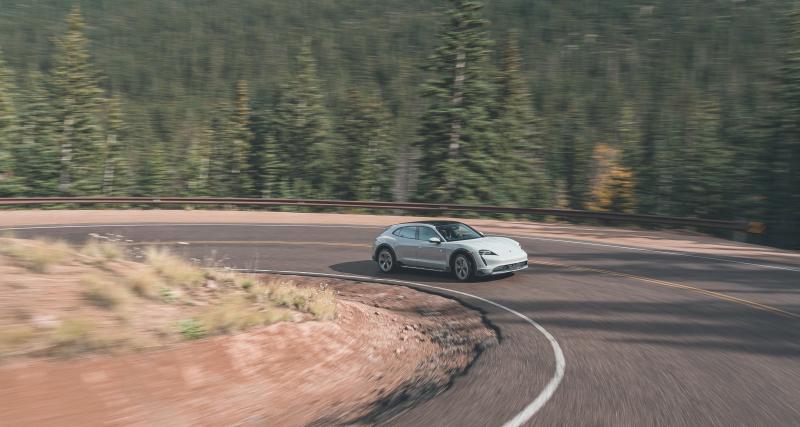  - La Porsche Taycan 4S Cross Turismo établit un nouveau record insolite