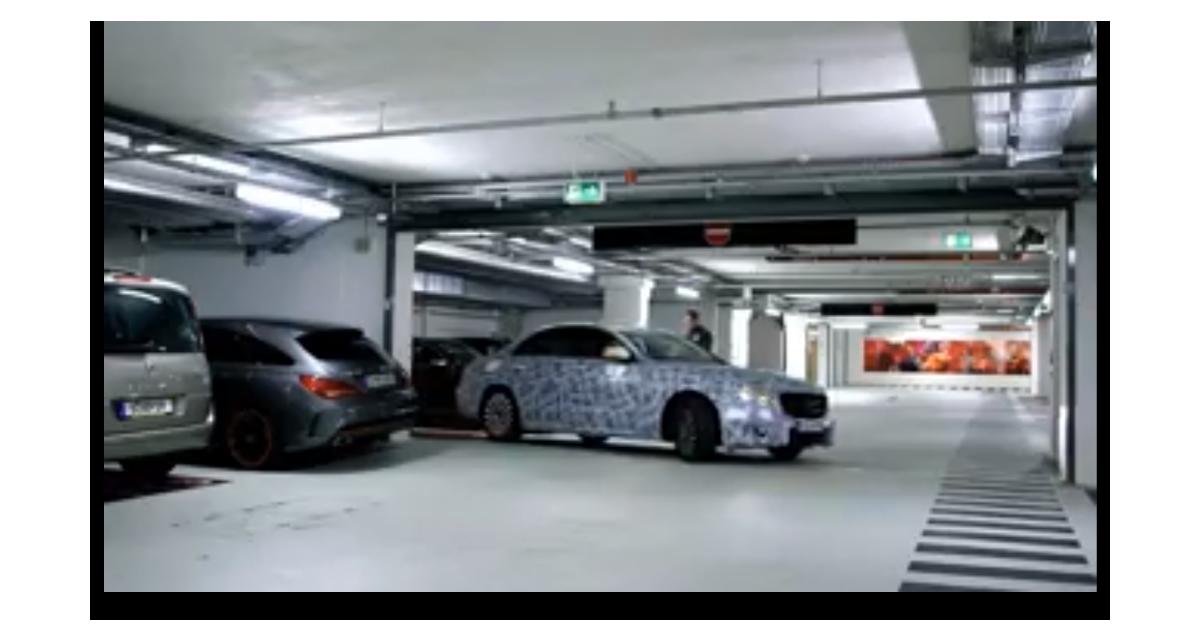 La future Mercedes Classe E pourra se garer à distance (vidéo)