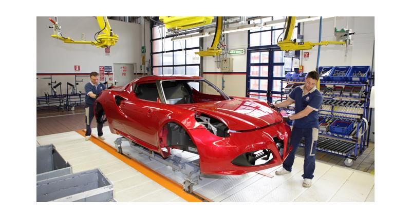  - L'Alfa Romeo 4C se dévoile un peu plus