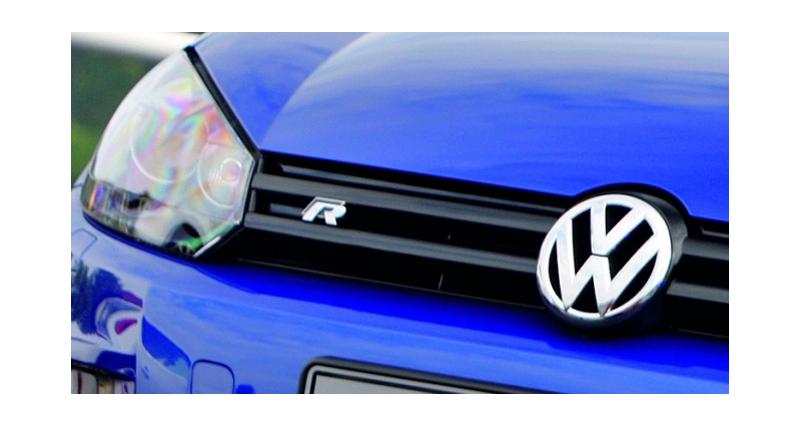  - Volkswagen Golf R : super GTI 