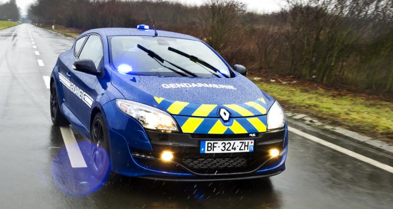  - La Renault Mégane R.S. des gendarmes