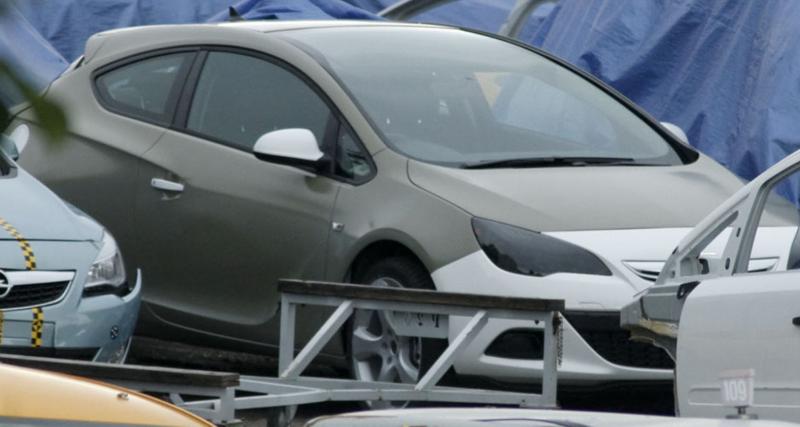  - Mondial de l'Automobile : l'Opel Astra GTC en approche