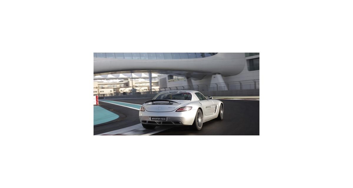 Vidéo exclusive : Mercedes SLS AMG à Abou Dhabi