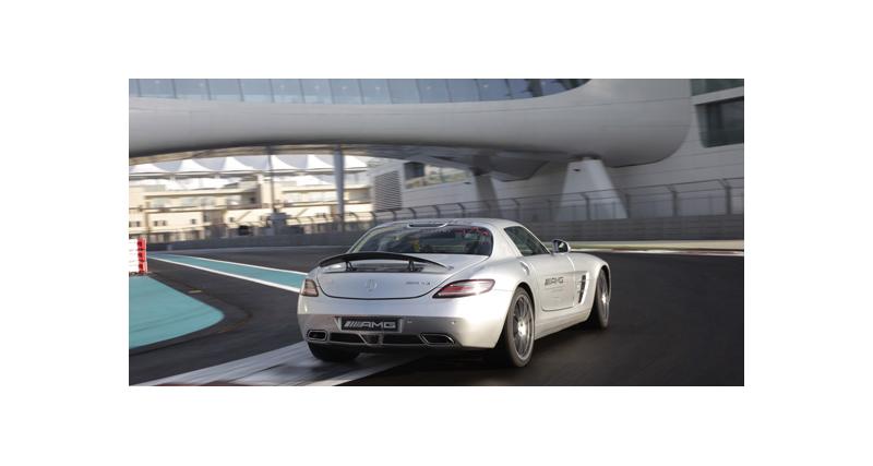  - Vidéo exclusive : Mercedes SLS AMG à Abou Dhabi