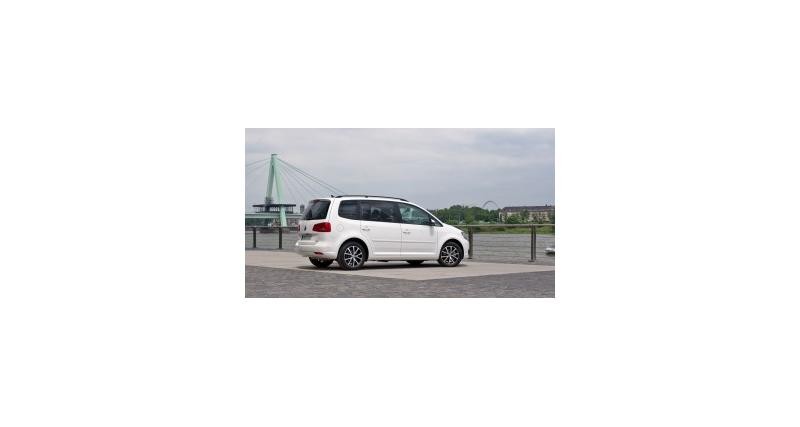  - Contact : Volkswagen Touran 1.6 TDI 105 FAP BlueMotion