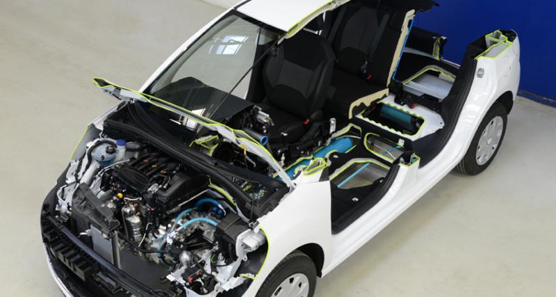  - Peugeot 2008 Hybrid Air essence/air comprimé : le crossover urbain du futur