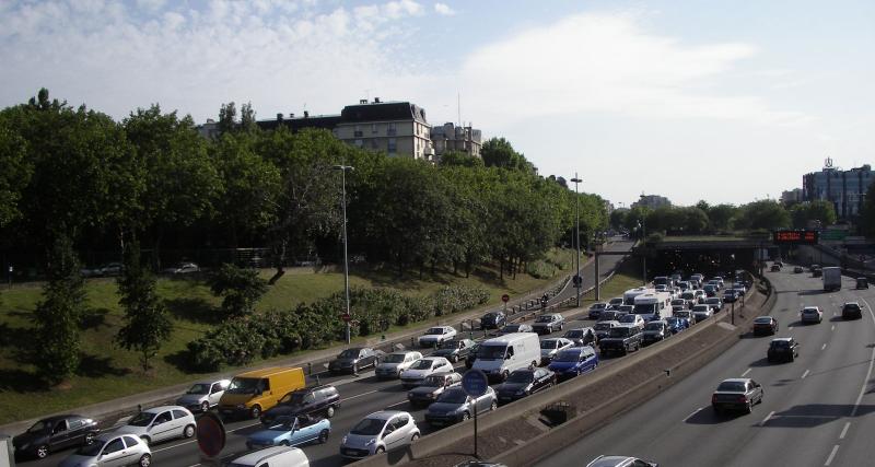  - Taxis contre VTC : le Conseil d’Etat suspend le délai de 15 minutes