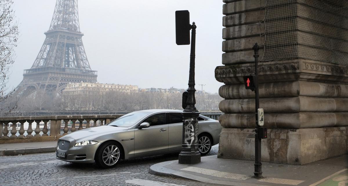Stationnement à Paris : en août, tout est permis