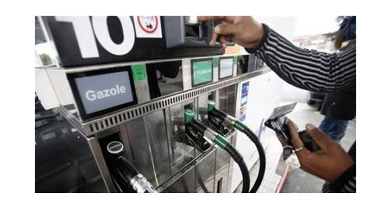  - Carburant : les prix au plus bas depuis août 2011