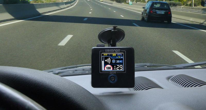  - Sécurité routière : la signalisation des radars fixes supprimée, les avertisseurs de radars interdits