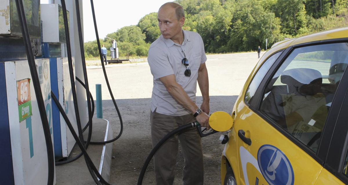 Vladimir Poutine roule pour Lada