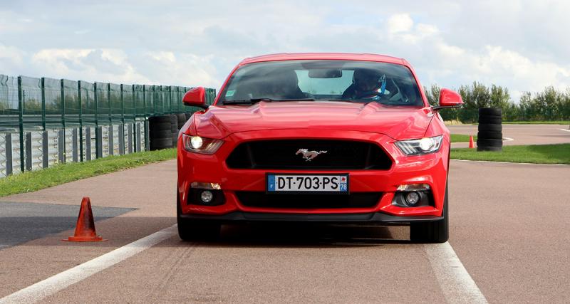  - La Ford Mustang, coupé le plus vendu au monde en 2015