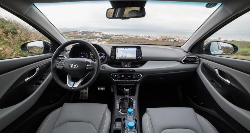 Essai Hyundai i30 : la Golf en ligne de mire - Équipement à la page