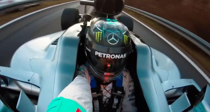  - Nico Rosberg ose prendre des selfies à bord de sa Formule 1