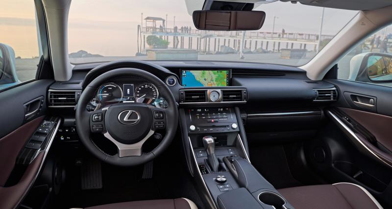 Essai Lexus IS300h : le premium, autrement - Techno et technique : la grande mise à jour 