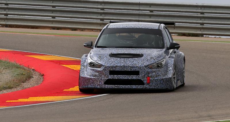  - Premiers tests sur circuit pour la Hyundai i30 TCR de course