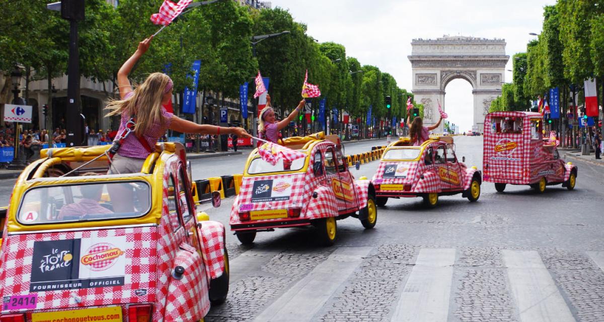 La caravane des 2CV Cochonou se fait toute belle pour le Tour de France