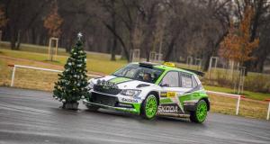 Skoda Fabia restylée : abandon du Diesel - Pour Noël, Skoda a offert des tours dans sa Fabia R5 ''Taxi''