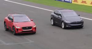 Salon de Genève 2018 : Jaguar I-Pace, un SUV survolté (photos et vidéo) - Jaguar I-Pace vs. Tesla Model X : un duel aux résultats surprenants