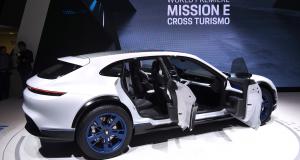 Audi GT e-tron : une sportive électrique pour remplacer la R8 e-tron - Porsche Mission E Cross Turismo : photos et vidéo depuis le salon de Genève