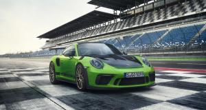 La Porsche Mission E débarque dans votre garage grâce à la réalité augmentée - Salon de Genève : Porsche 911 GT3 RS restylée, paradis vert (vidéo)