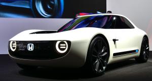 Honda lance un CR-V Roadster moitié moins cher - Salon de Genève : nos photos du concept Honda Sports EV