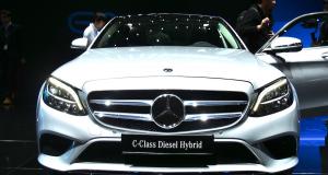 Mercedes Classe C Coupé, Cabriolet et C 43 AMG : d'une pierre trois coups - Salon de Genève : Mercedes Classe C restylée, en pilote automatique (photos et vidéo)