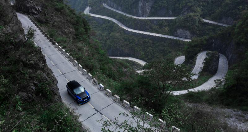 Le Range Rover Sport SVR plus rapide qu'une Ferrari 458 sur une route de montagne - 40 secondes de mieux qu'une Ferrari 458 Italia