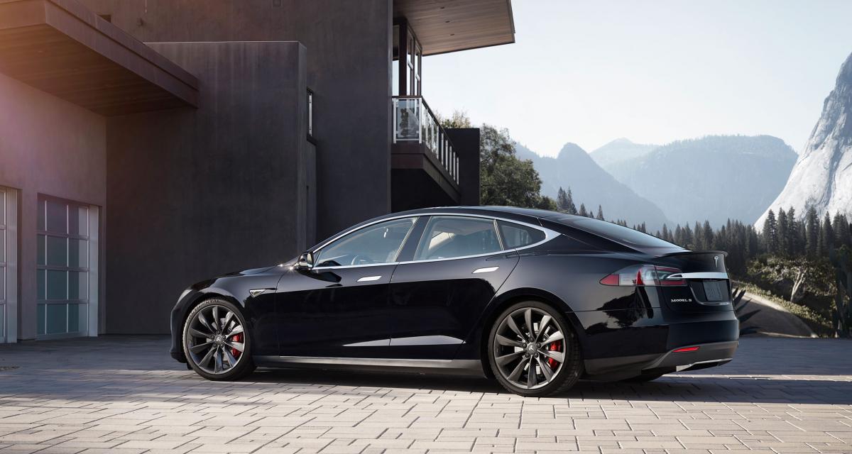Tesla Model S : 123 000 voitures rappelées dans le monde