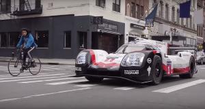 La Porsche Mission E sur circuit avec Mark Webber - La Porsche 919 débarque à New York