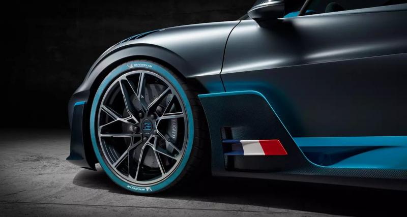 Bugatti Divo : voiture de course en tailleur - À la limite des pneus