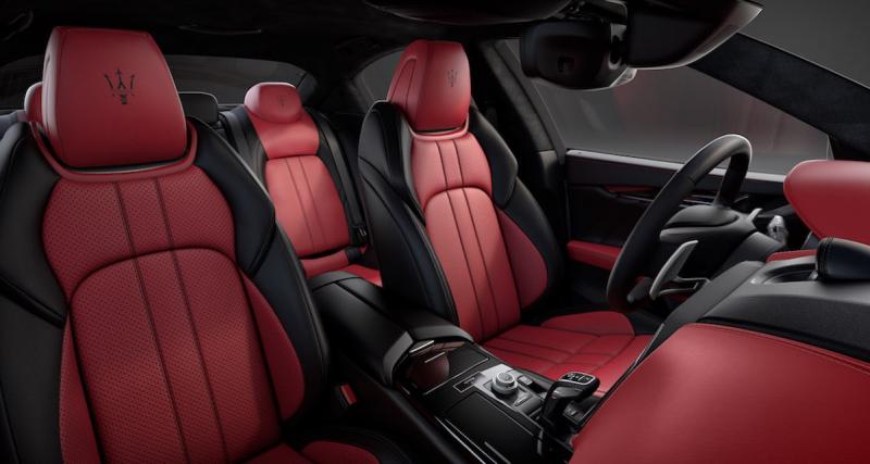 Maserati Ghibli Ribelle : la série limitée méchante - Un intérieur “en rouge et noir”