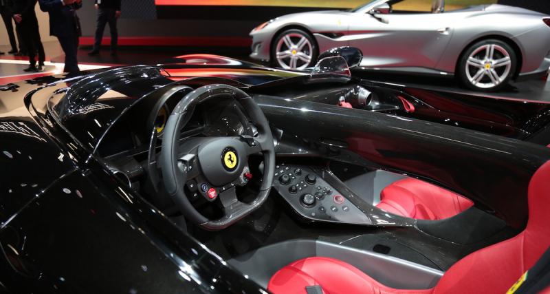 Ferrari Monza SP2 : des sensations pures - 0 à 100 km/h en 2,9 s sans pare-brise