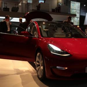 Mondial de l'Auto 2018 - Tesla Model 3 : la familiale électrique s'expose au Mondial de l’Auto