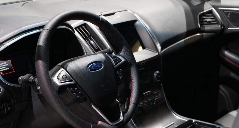 Ford Edge restylé : légère augmentation des tarifs - Doté d’un dessin plus statutaire, le Ford Edge restylé est proposé à partir de la finition ST-Line à un prix de 53 500 euros.